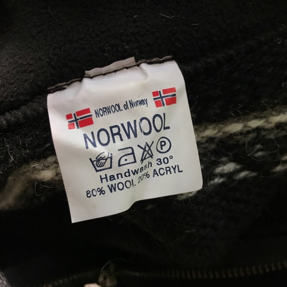 Norwool Norway Quarter-Zip Wool Sweater - Picture 6 of 10